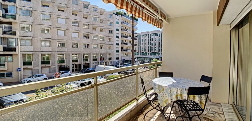 AGRÉABLE STUDIO AVEC TERRASSE A 100m DE LA CROISETTE