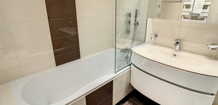 2 PIÈCES 52 M² LUXUEUX 2 PIÈCES IDÉALEMENT SITUÉ EN PLEIN CENTRE VILLE