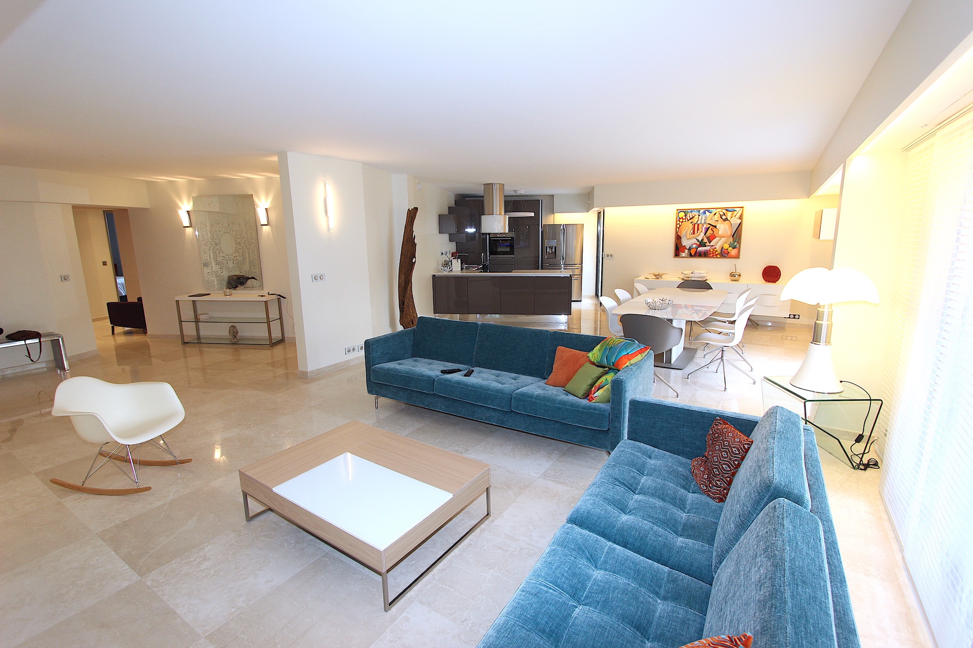 MAGNIFIQUE ET LUXUEUX 5 PIÈCES EN PLEIN CENTRE VILLE