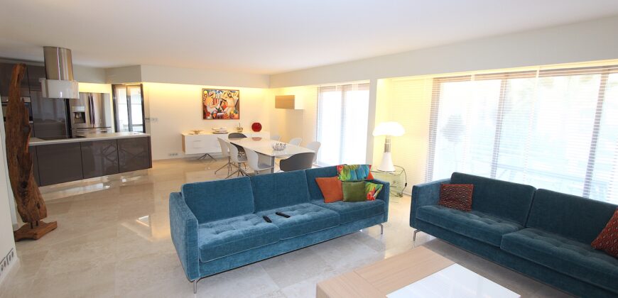 MAGNIFIQUE ET LUXUEUX 5 PIÈCES EN PLEIN CENTRE VILLE